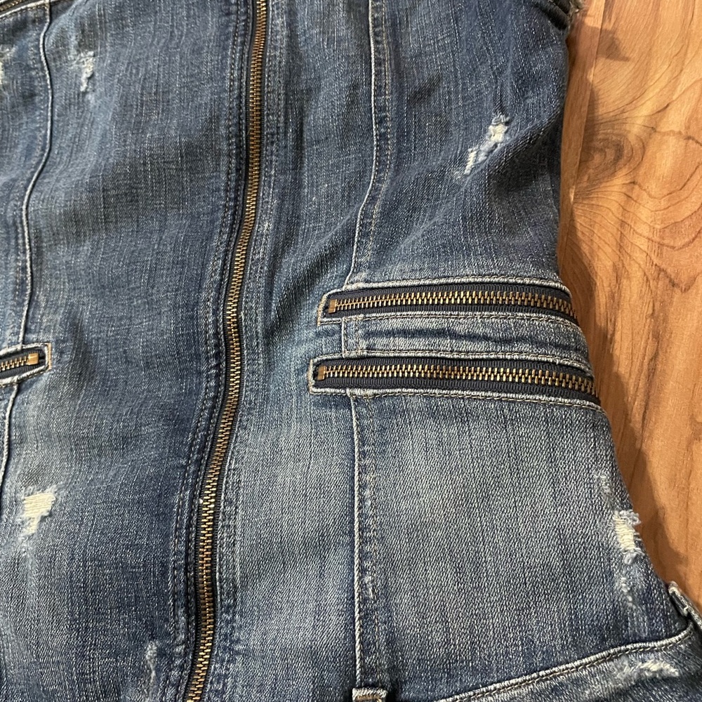 GUESS asymmetrical Denim Jean Vest/Shirt Mila Denim Moto  Blue Jean Size Med - Picture 4 of 9